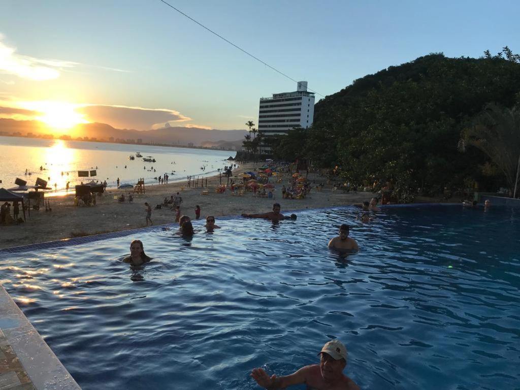 Apartamento Pe Na Areia Frente Para O Mar E Piscina Na Prainha Caraguatatuba Luaran gambar